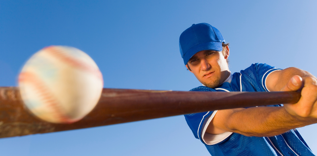 Wood vs Aluminum Bats: Which is Better? - Phoenix Bats